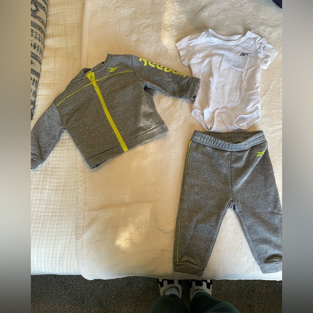 Reebok Kids Gray and Yellow Jogger Set